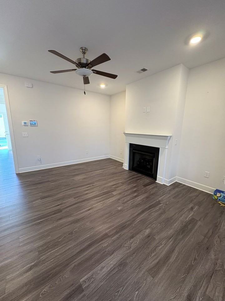 27 Jaycee Ct - Photo 4 of 23