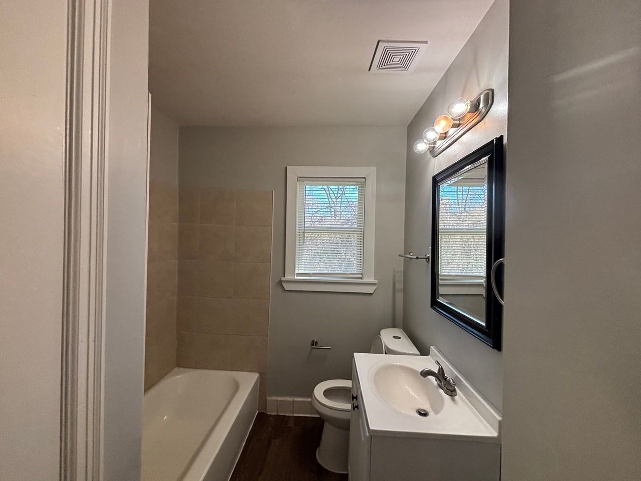 2073 Gayle Ave - Photo 6 of 13