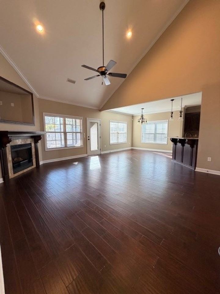 316 Central Park Cir - Photo 2 of 11