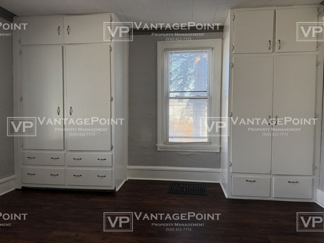 515 S Jackson St #A - Photo 3 of 14