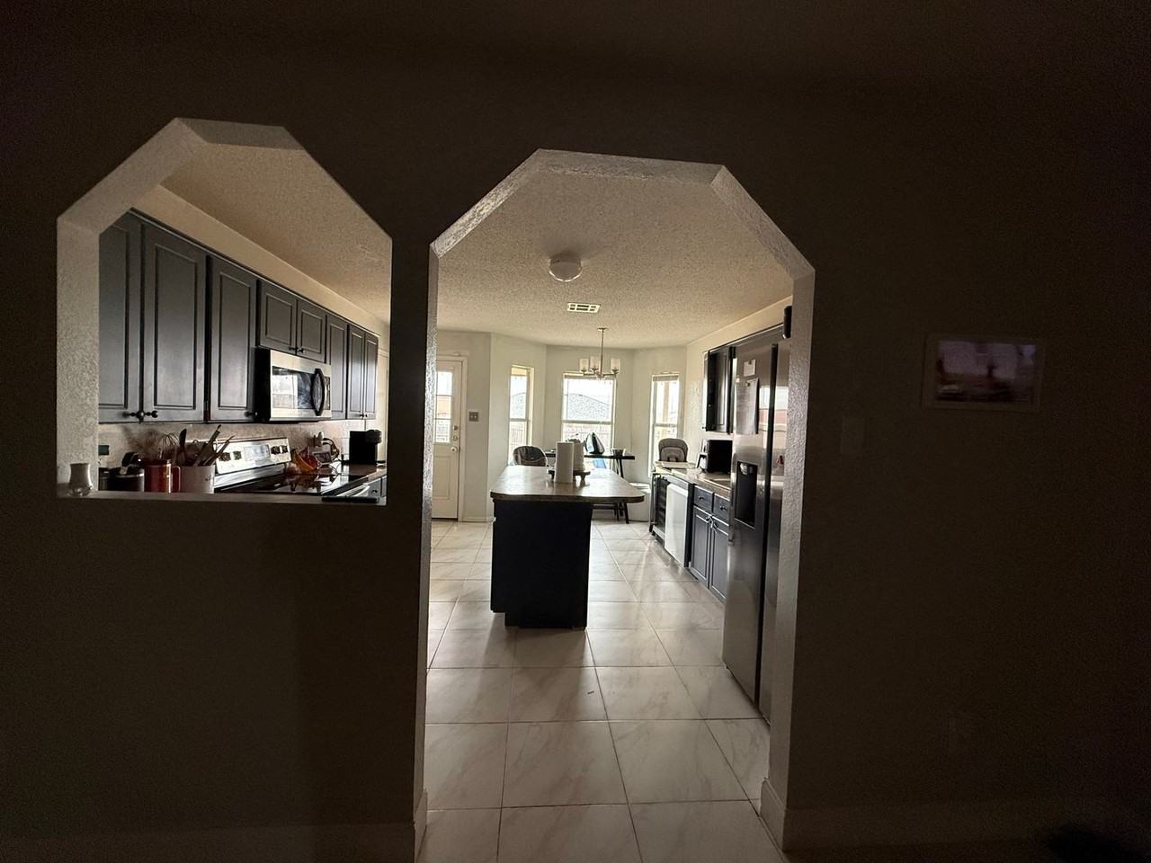 4603 Lloyd Dr - Photo 3 of 11