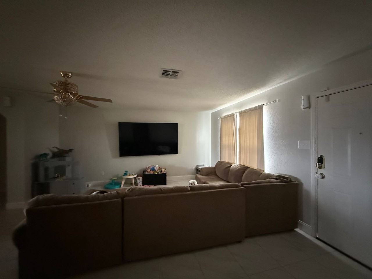 4603 Lloyd Dr - Photo 4 of 11