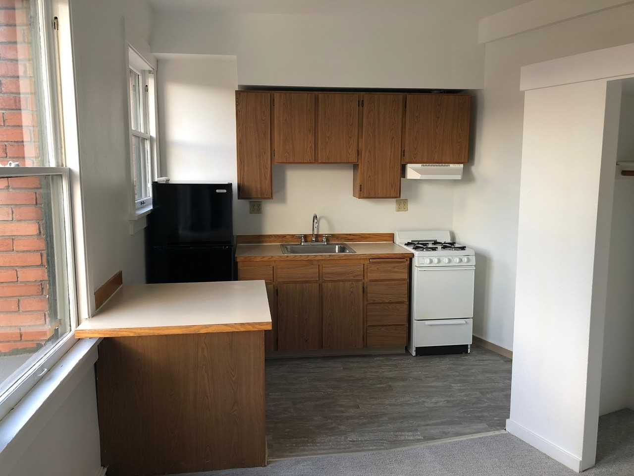 Curtiss Apartments - Photo 5 of 10