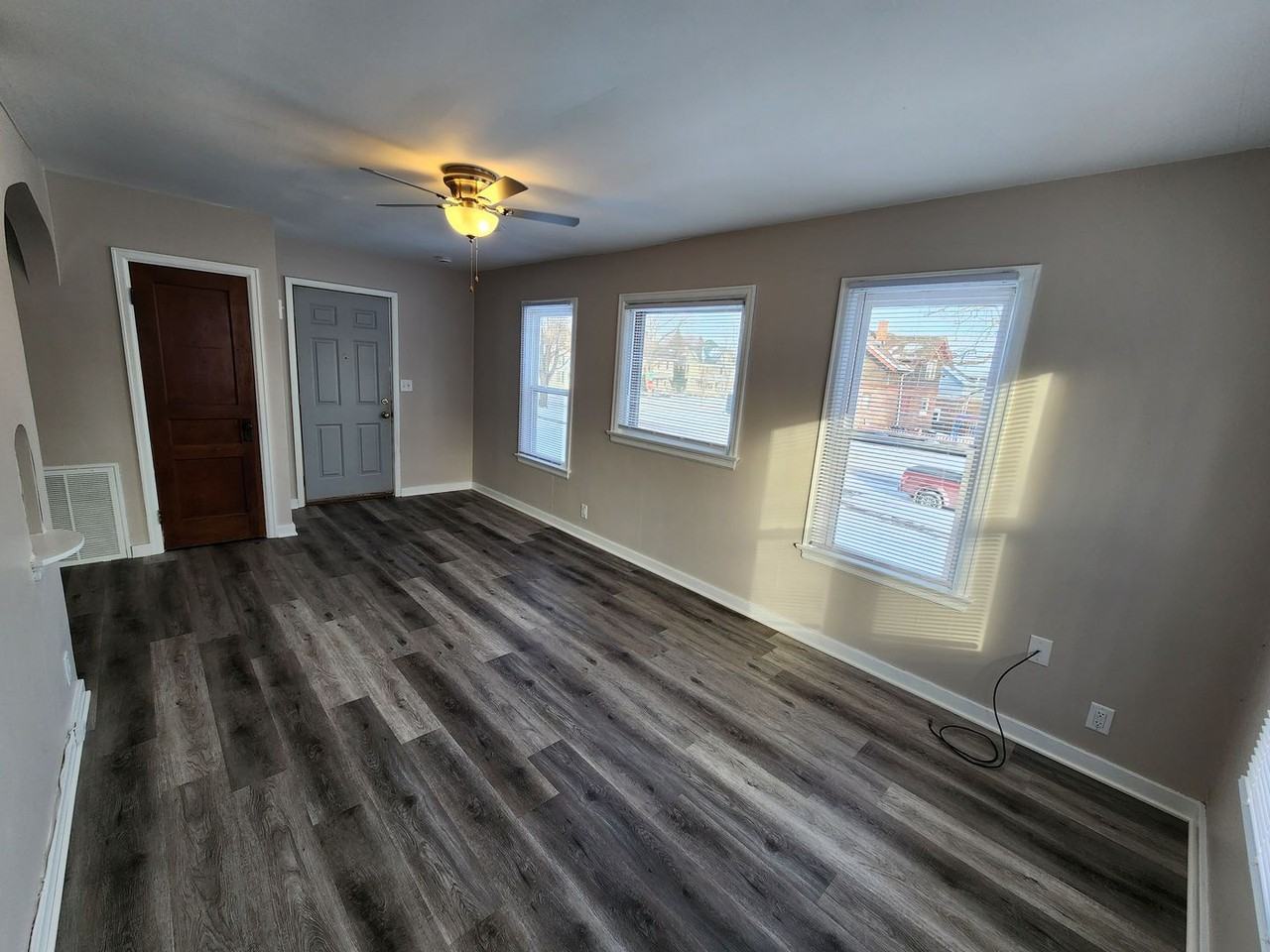 4th Ave Multi - Photo 4 of 23