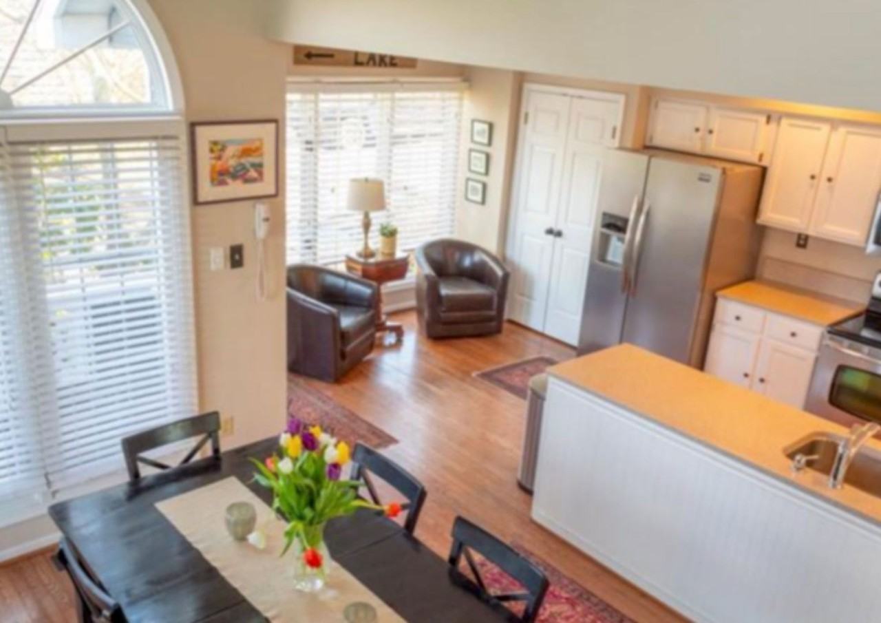 701 Driftwood Ln - Photo 2 of 14