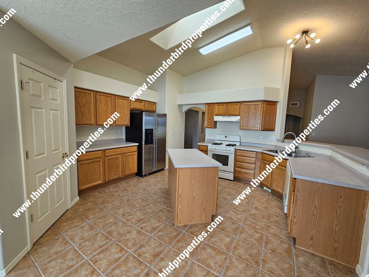 76 2nd St Se - Photo 2 of 16