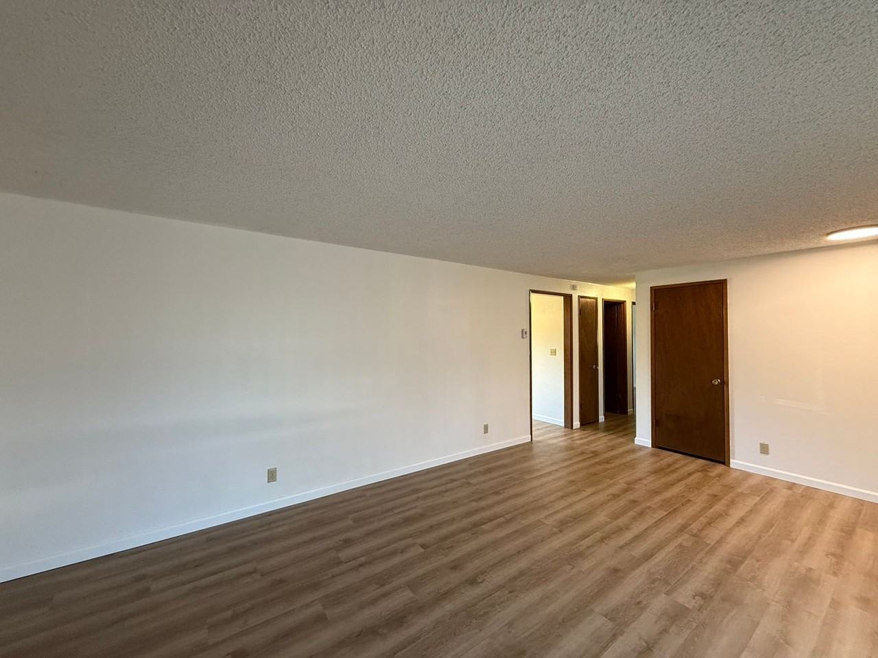 4444 Scottdale St - Photo 4 of 16