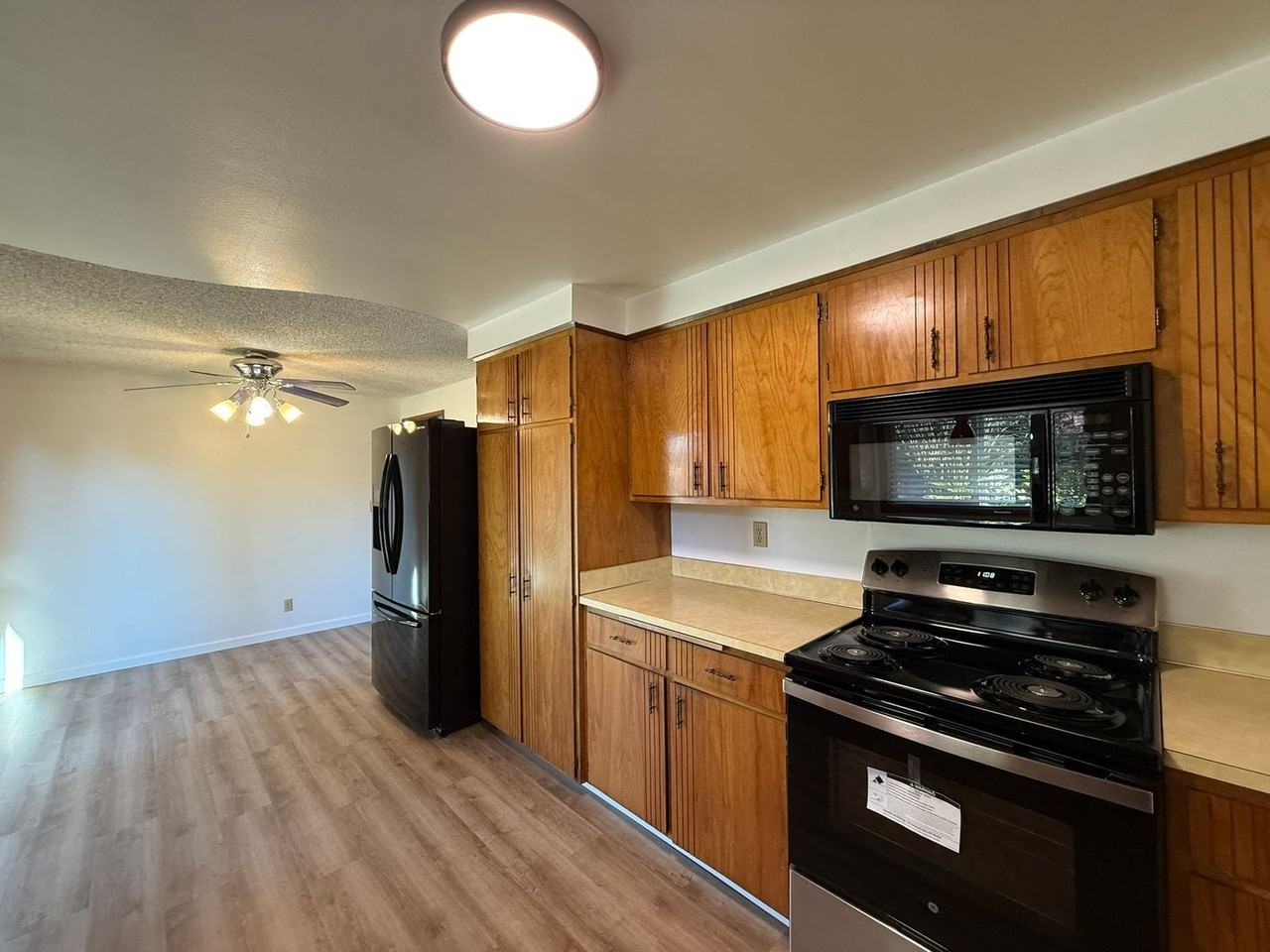 4444 Scottdale St - Photo 7 of 16