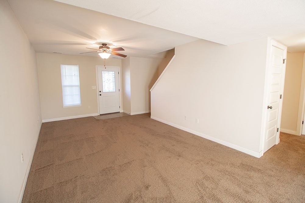 4718 Dehaven Dr - Photo 3 of 41