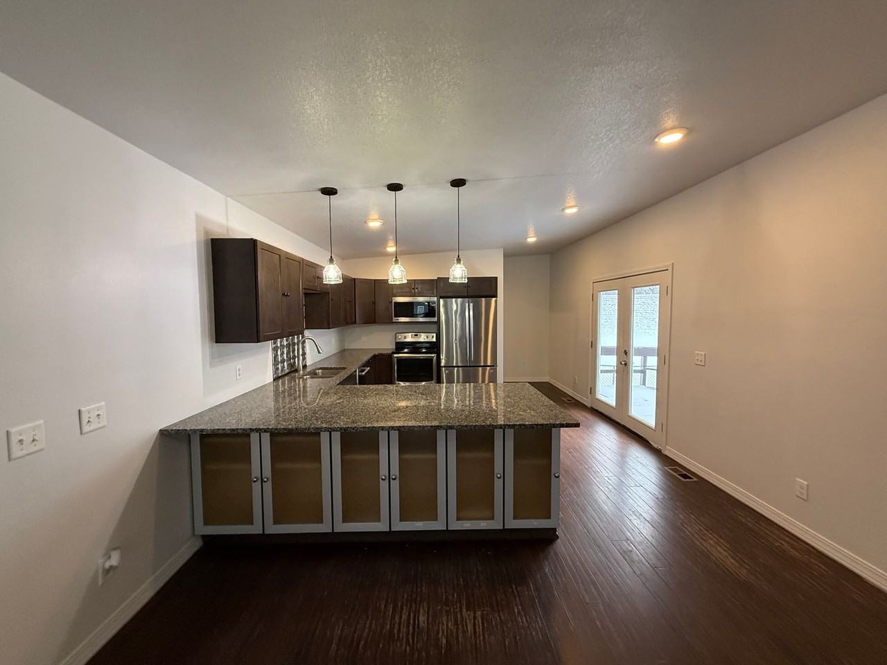 301 15th St Sw - Photo 3 of 23