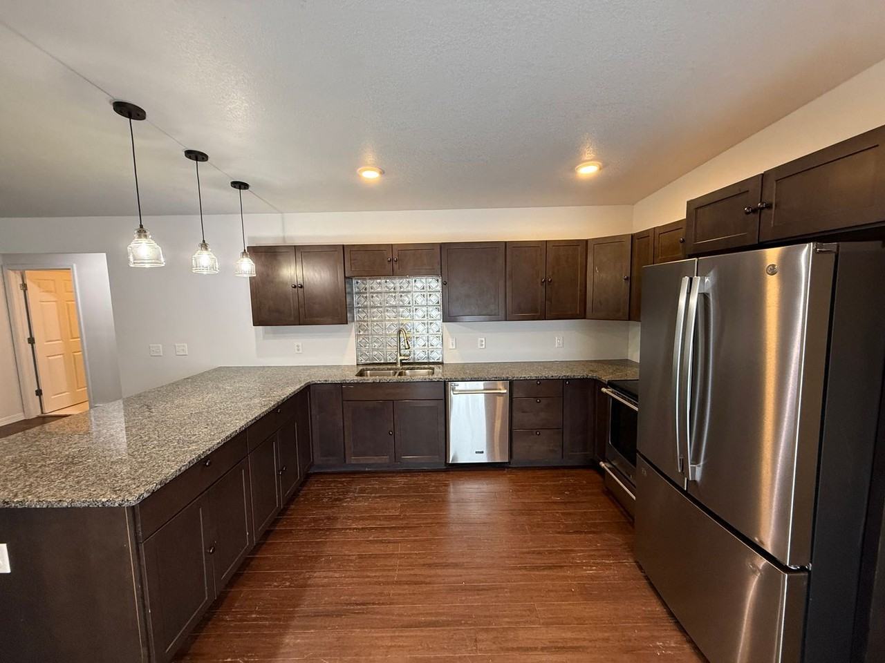 301 15th St Sw - Photo 5 of 23