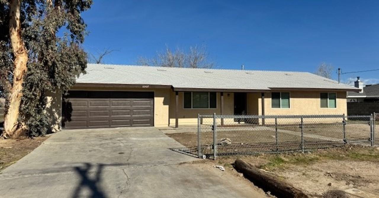 16437 Coolwater Ave - Photo 2 of 16