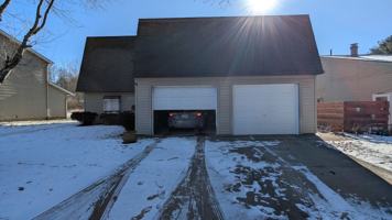 featured image of 857 Kerns Dr Ne