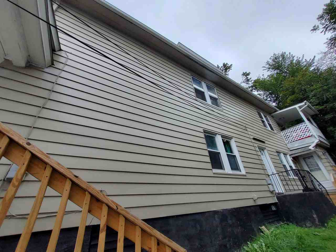 Spring 277 E - Photo 2 of 5