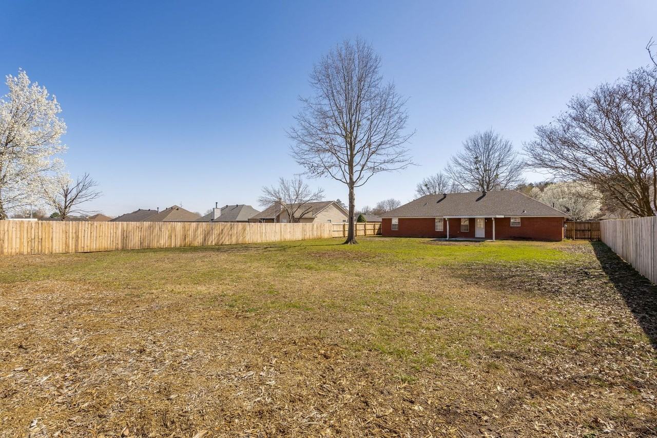 7006 Red Bud Dr - Photo 6 of 28