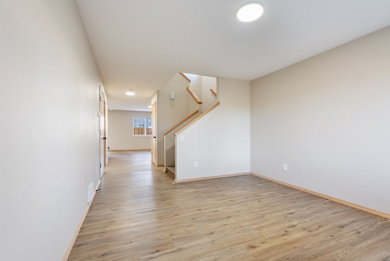 2807 Se 125th Ave - Photo 6 of 36