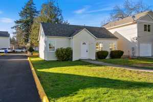 featured image of 2811 Se 125th Ave