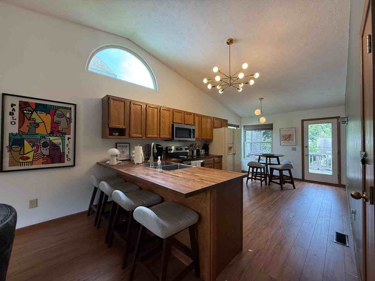 9736 Flagstone Way - Photo 5 of 50