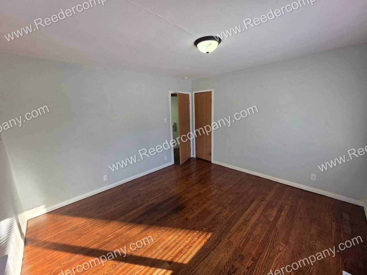 3317 173rd St - Photo 6 of 13