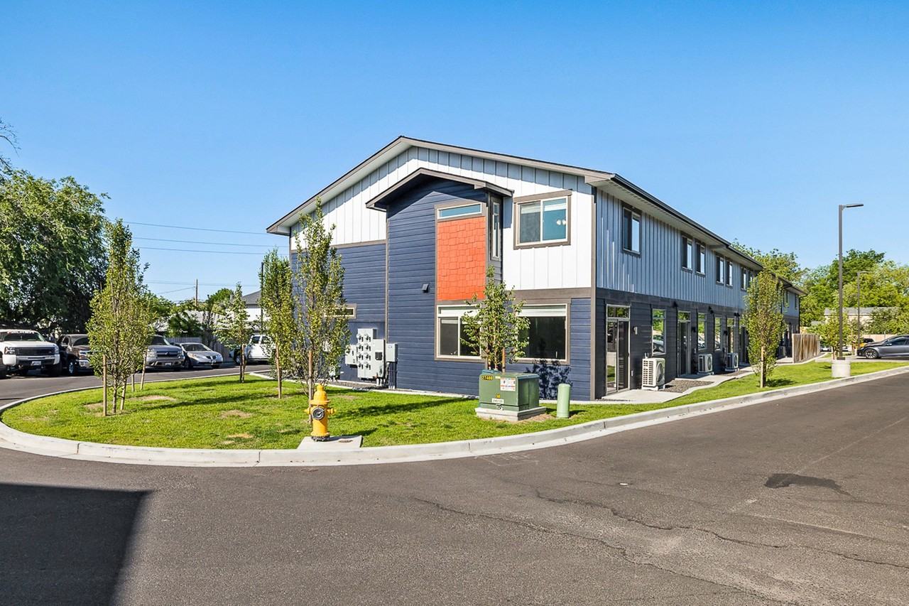 The Towns On Entiat - Photo 4 of 50