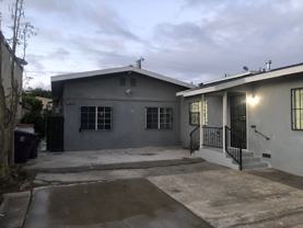 PARADE 1325-1327 - Photo 1 of 1