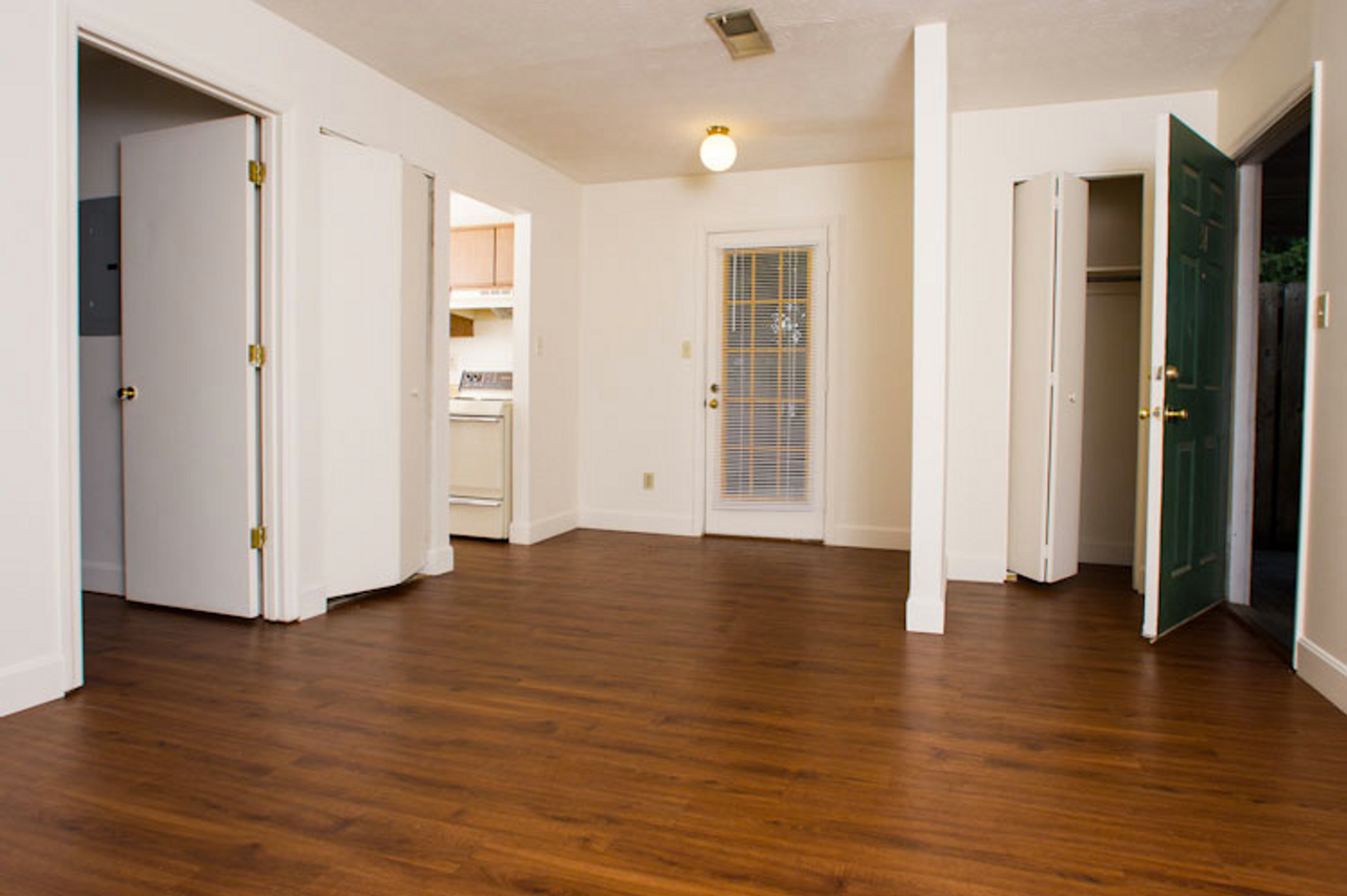 Arms - Photo 2 of 10