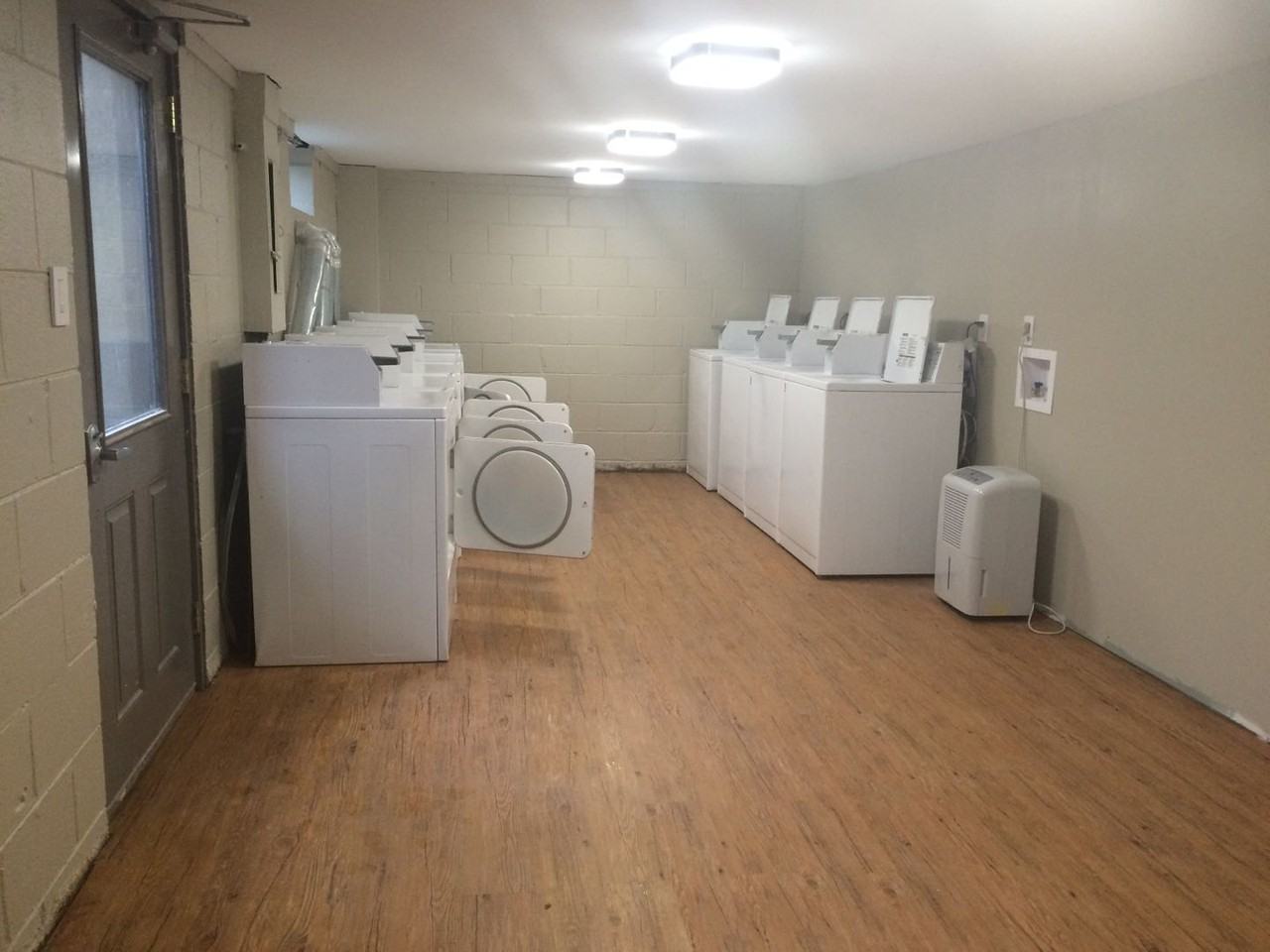 Square - Photo 7 of 7