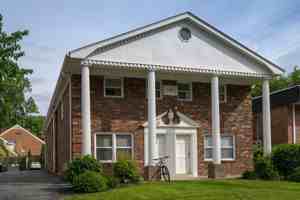 featured image of 140 Kentucky Ave