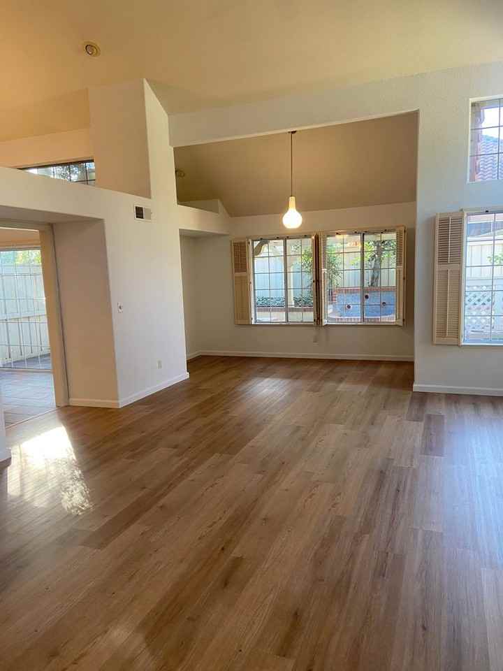 106 Lost Lake Ct - Photo 7 of 32