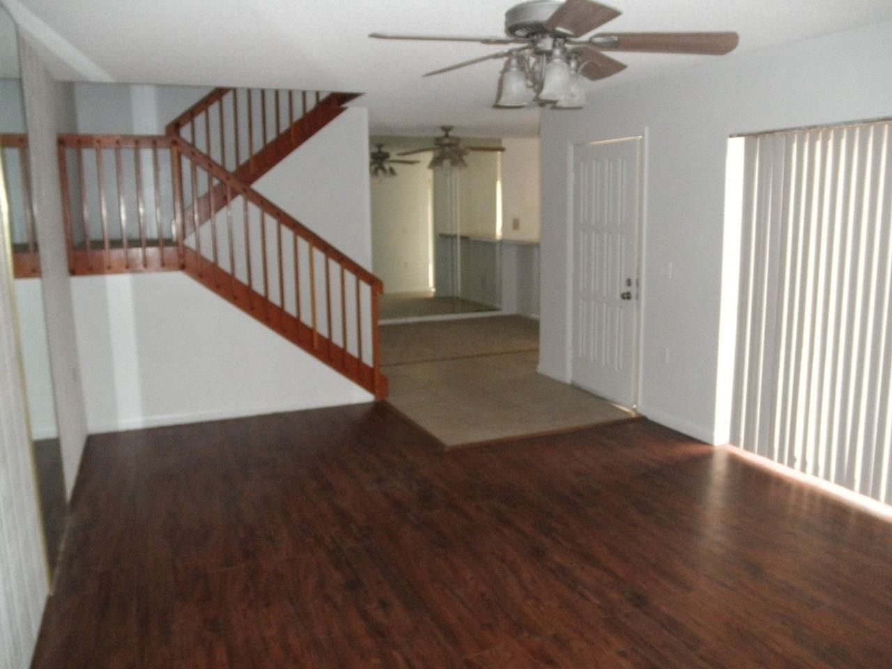 4220 42nd Way - Photo 4 of 17