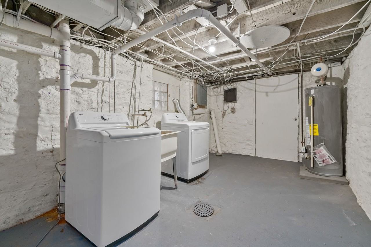 3544 Massachusetts Ave - Photo 3 of 25