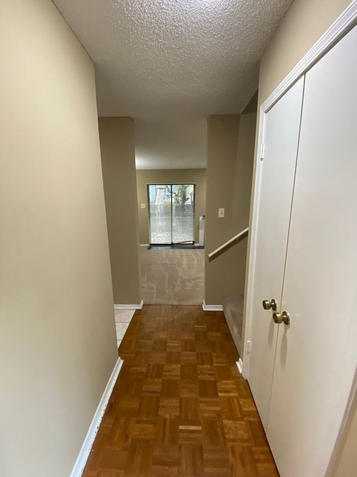 3962 Grahamdale Cir - Photo 5 of 24