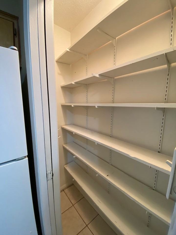 3962 Grahamdale Cir - Photo 7 of 24