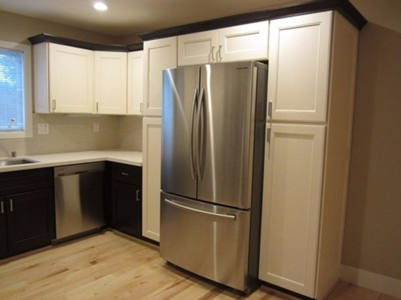 1276 Kansas Cir - Photo 3 of 21