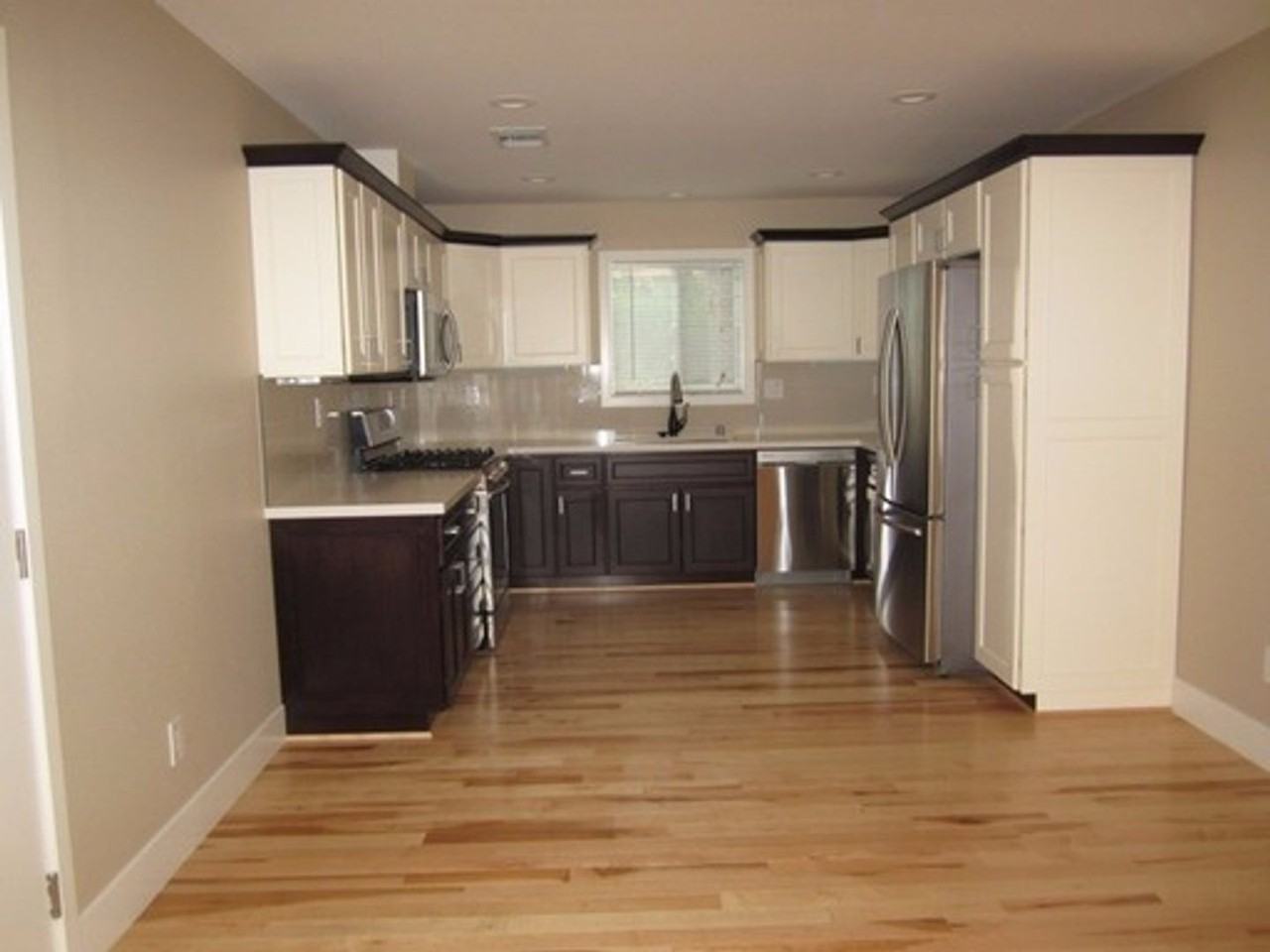 1276 Kansas Cir - Photo 4 of 21