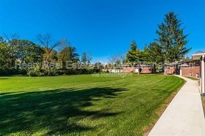 268 N Powell Cir #B - Photo 3 of 16