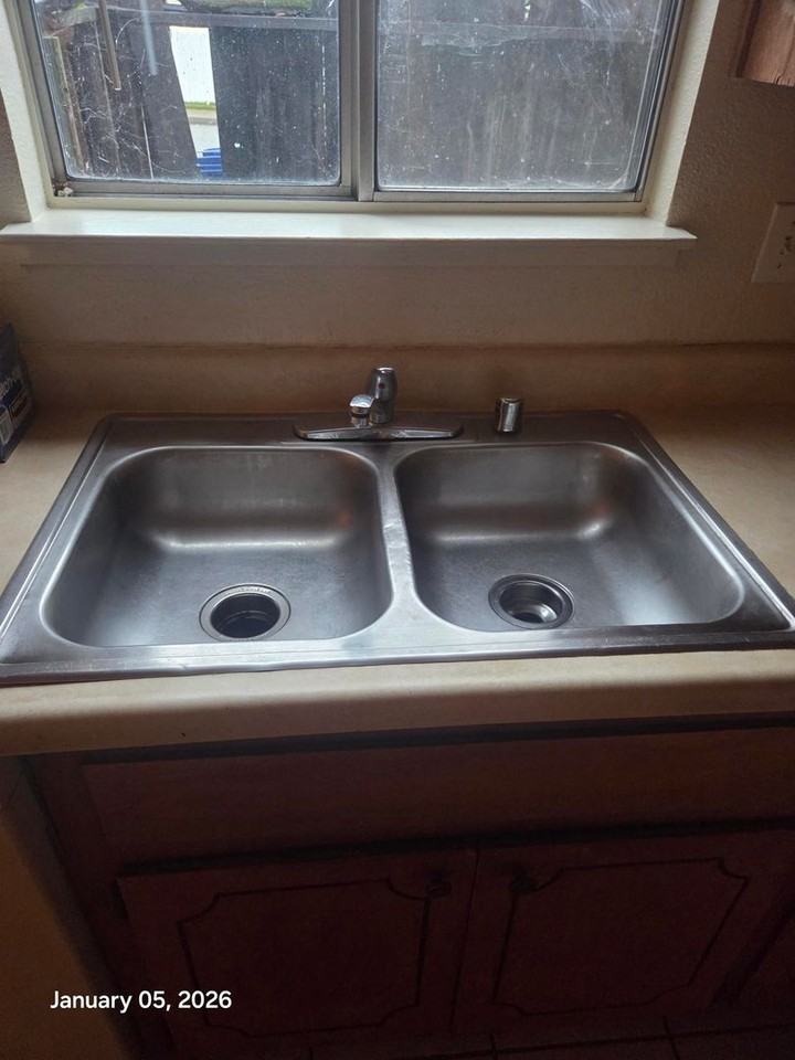 1133 Le Brun Ln Apt A - Photo 4 of 11