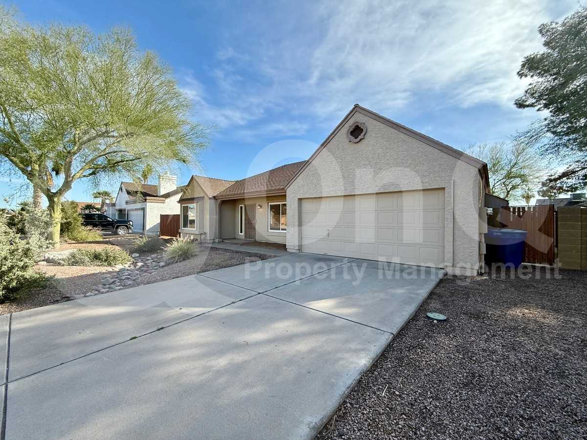 1549 E Drake Dr - Photo 3 of 27