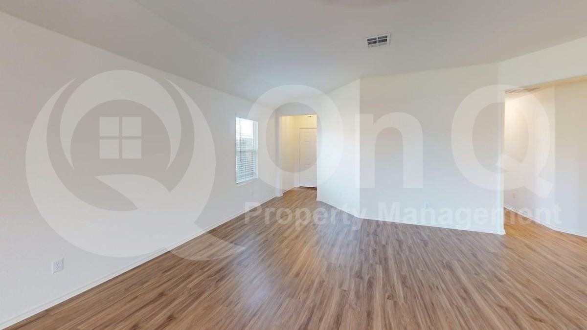 1000 Berryhack Ct - Photo 6 of 22