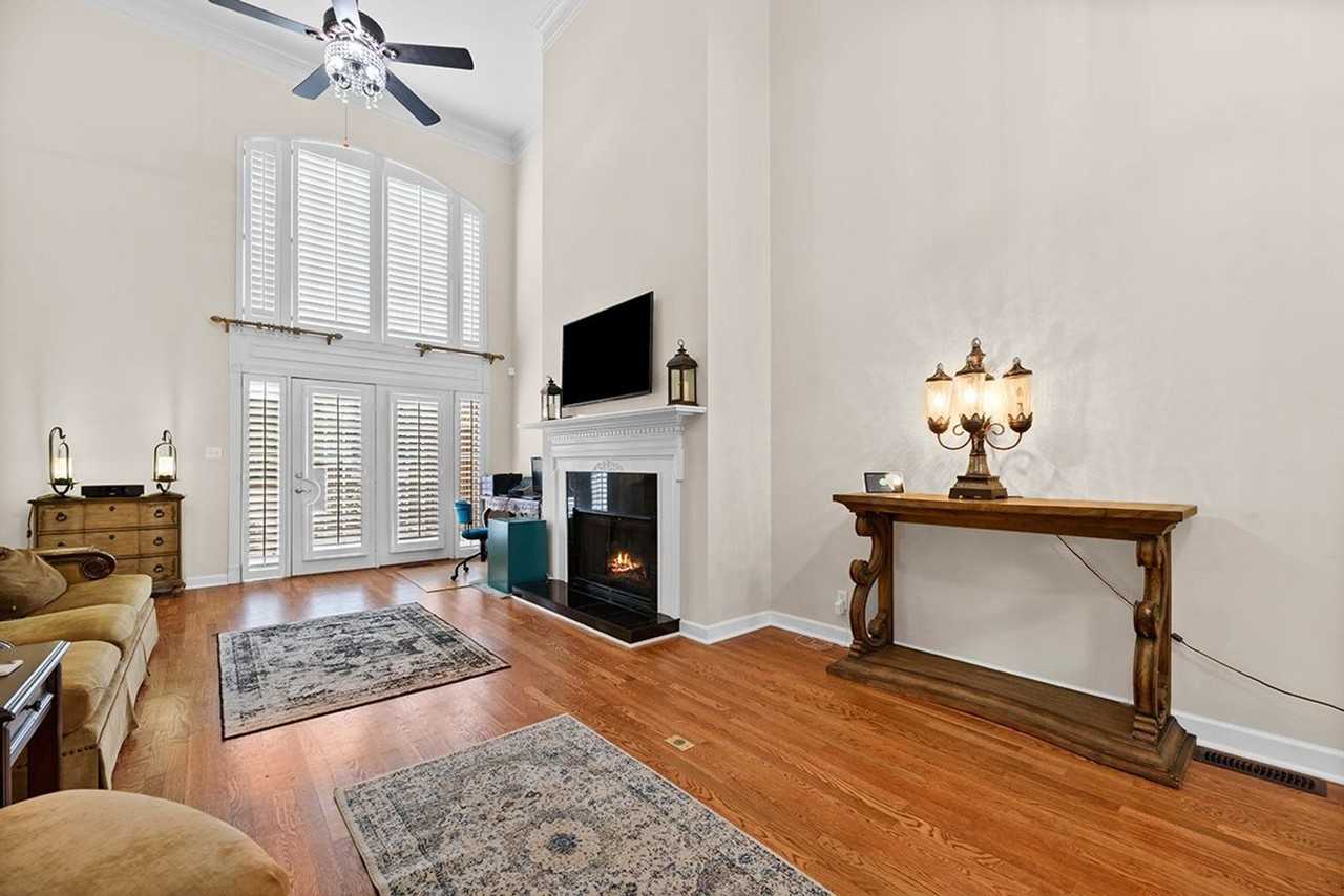 934 Ethans Glen Dr - Photo 3 of 37