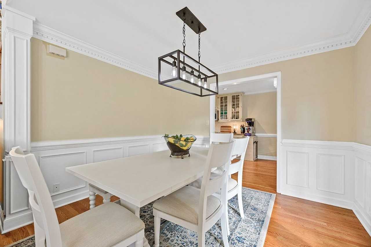 934 Ethans Glen Dr - Photo 5 of 37