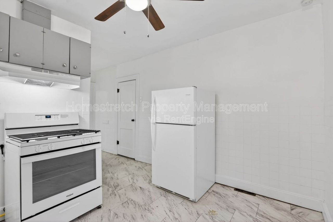 8347 Eton Pl - Photo 5 of 25