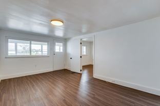 2316 Cobden St - Photo 1 of 1