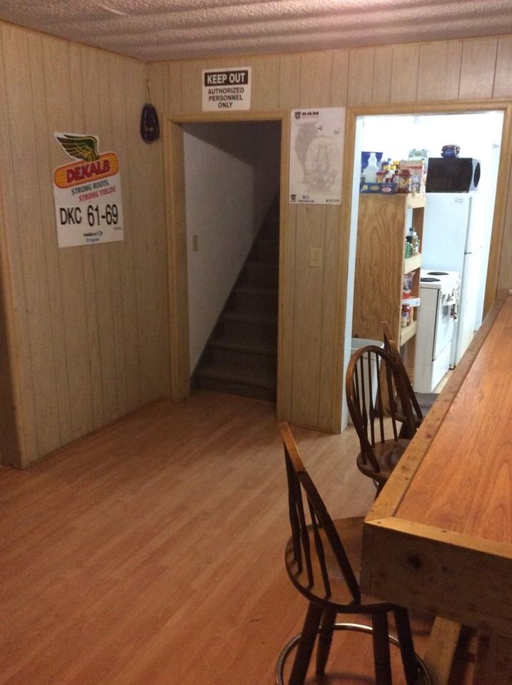 3101 Lincoln Way - Photo 3 of 12