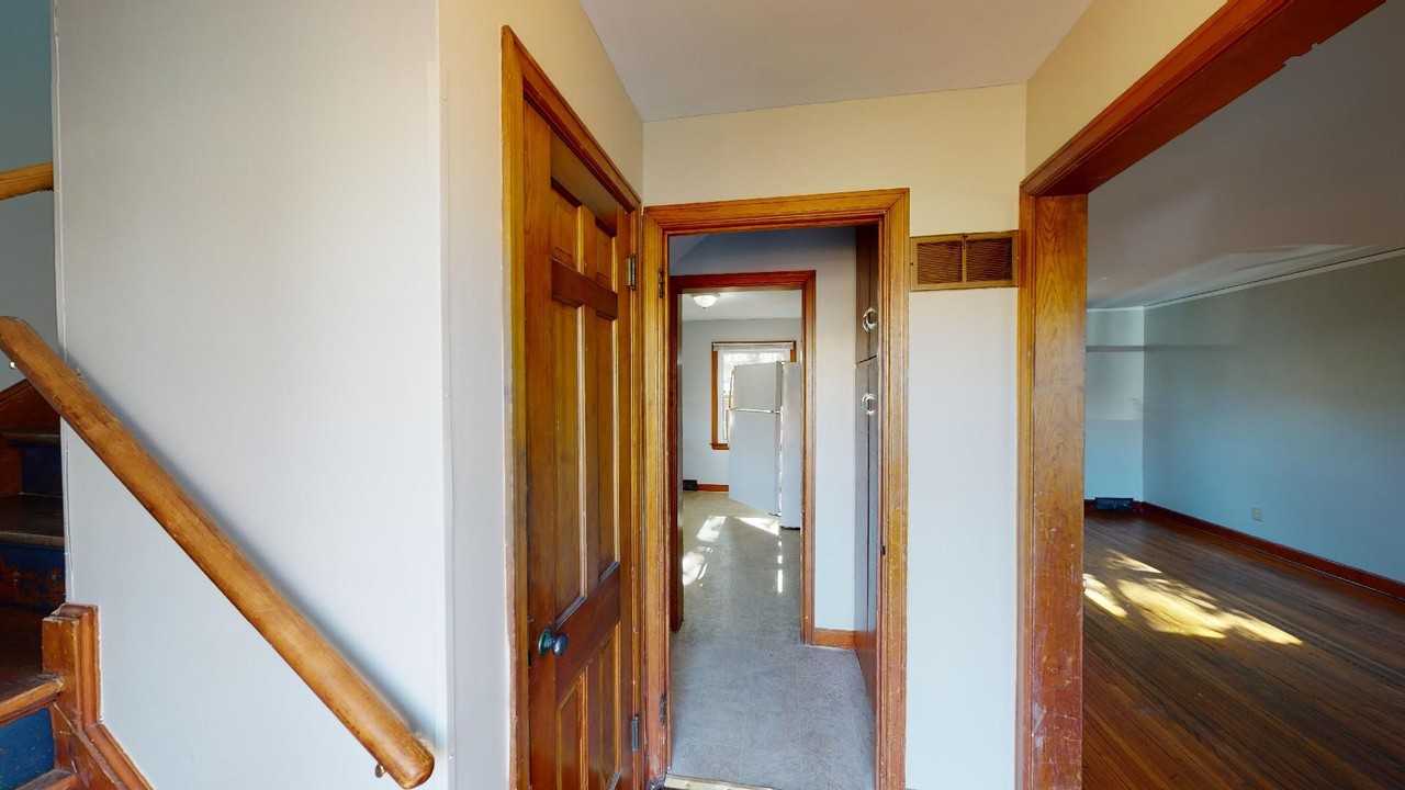 2140 Sunset Dr - Photo 5 of 20