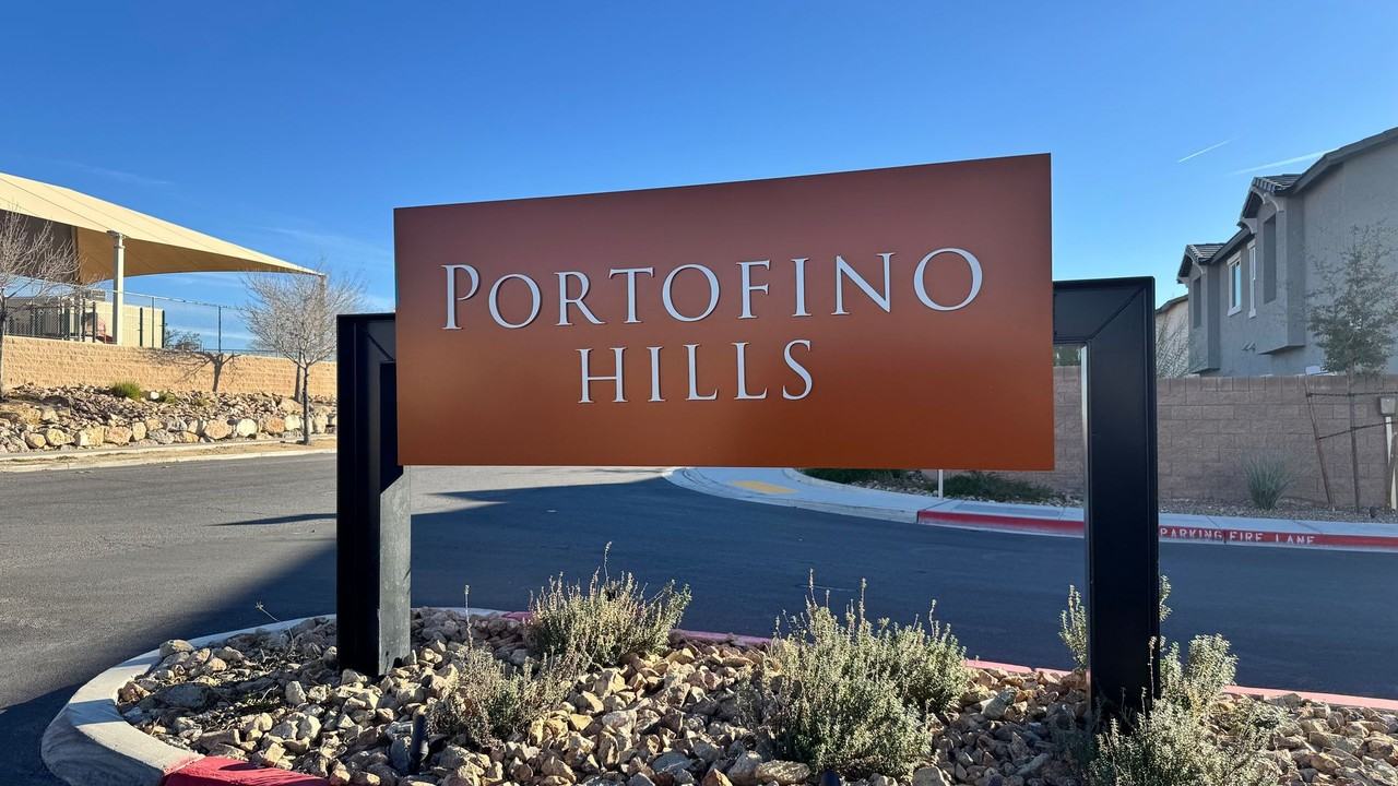 209 Toasted Almond Ave - Photo 2 of 16