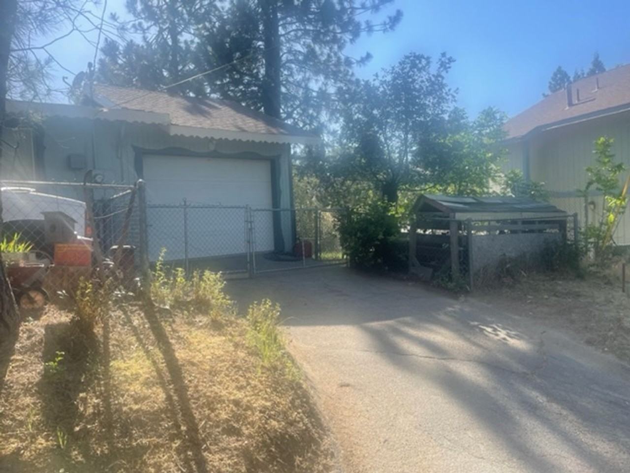 450 Davos Dr - Photo 7 of 14