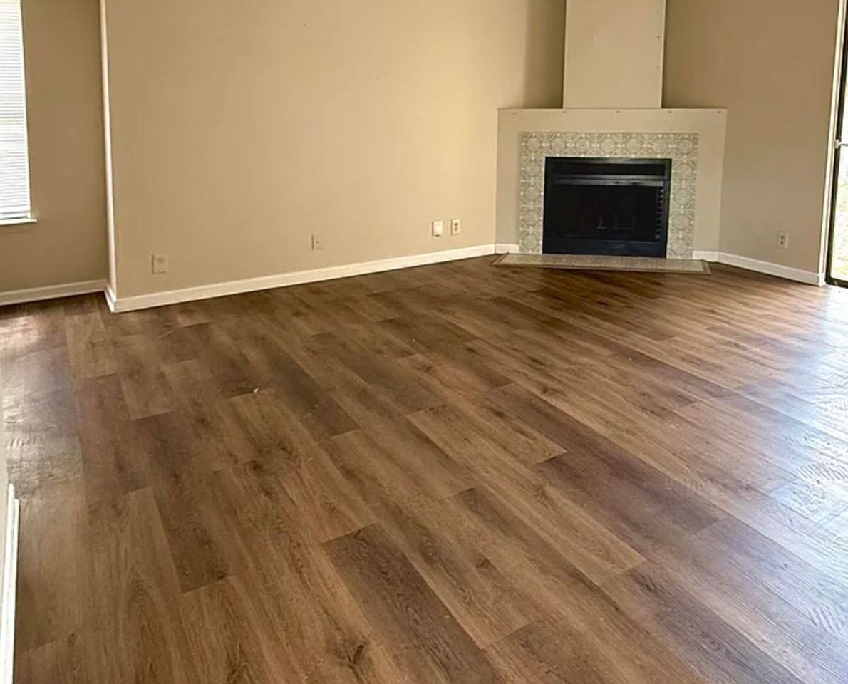 8425 Dixon Ridge Dr - Photo 2 of 9