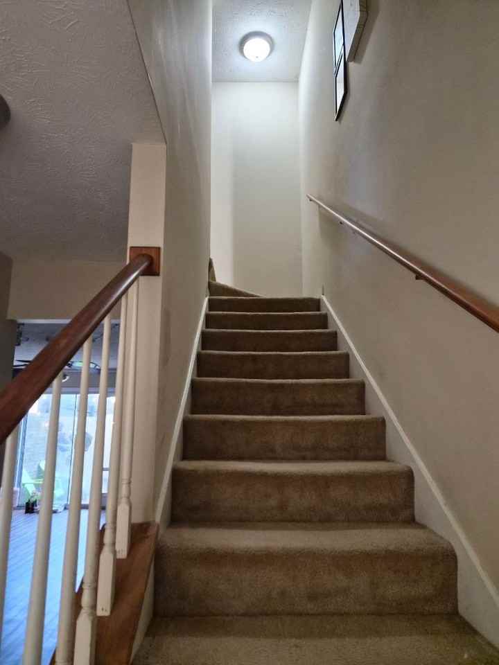 1008 Chinook St - Photo 3 of 10