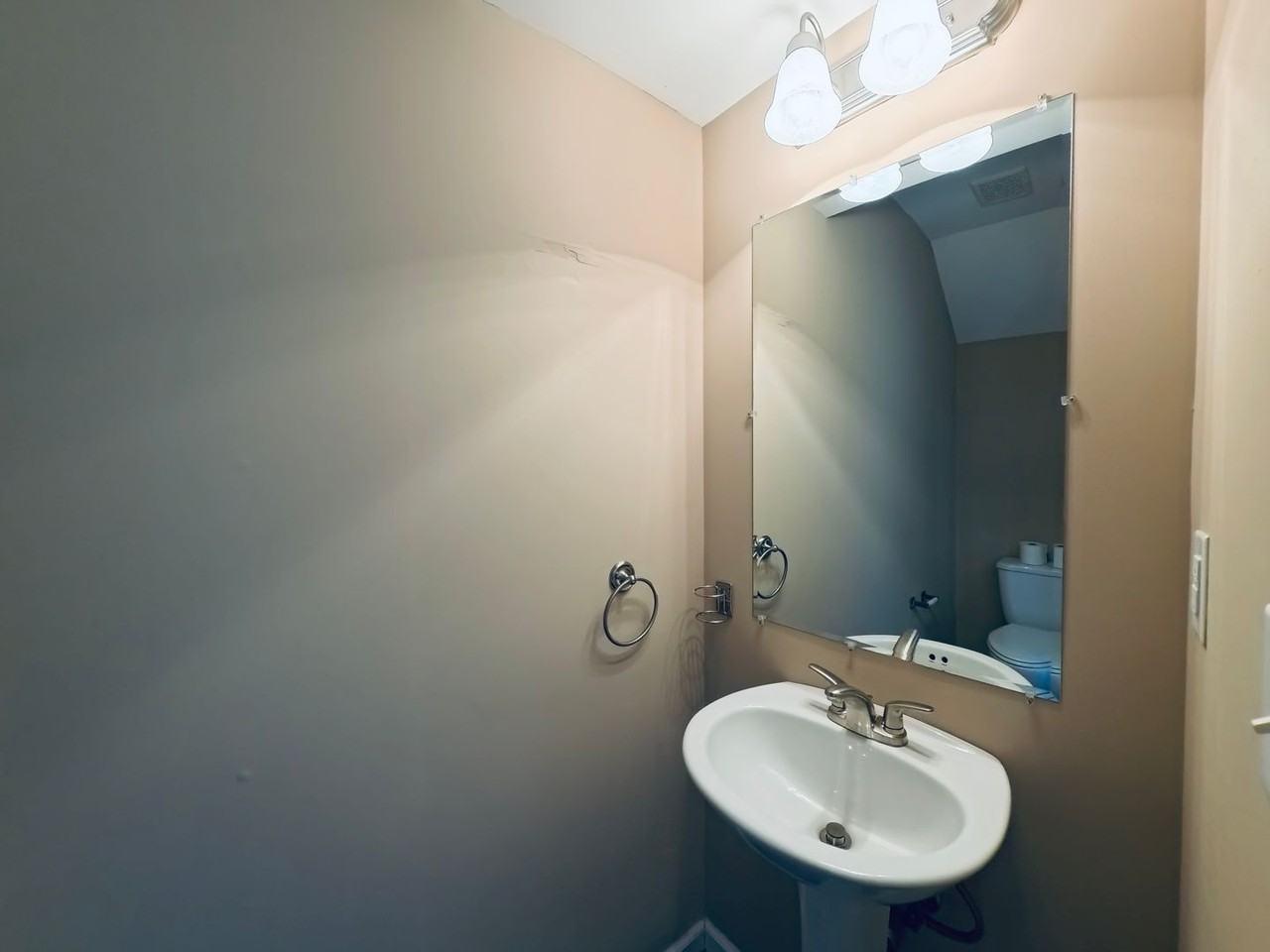 725 Burks Hill Rd #B - Photo 6 of 15